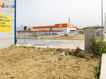 Terreny industrial en venda a Purchil