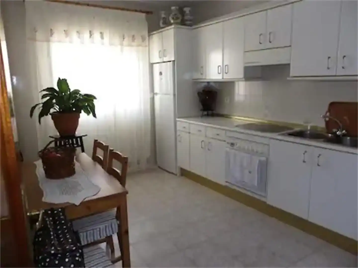 Cuina de Casa adosada en venda en Méntrida amb Balcó