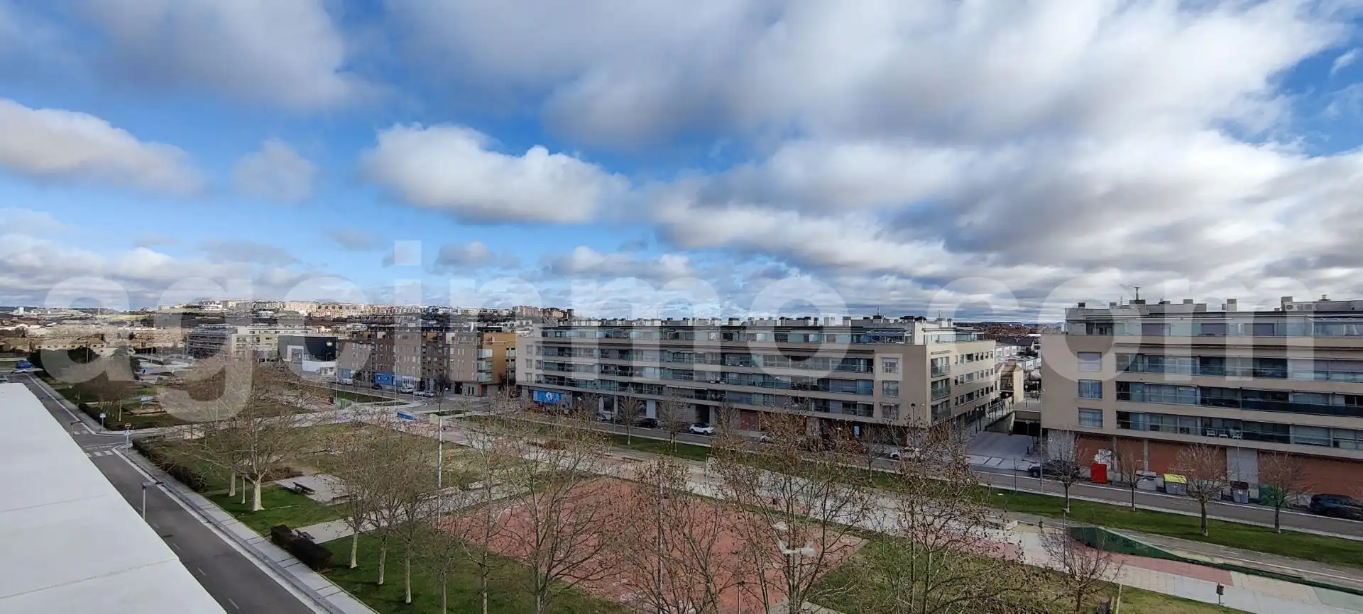 Vista exterior de Piso en venta en Valladolid con Calefacción, Terraza y Trastero