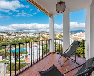 Exterior view of Flat for sale in Estepona  with Air Conditioner, Terrace and Furnished