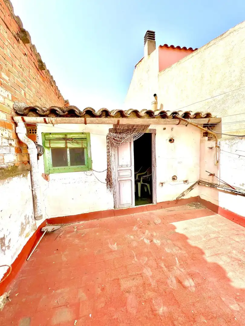 Vista exterior de Casa o xalet en venda en Riba-roja d'Ebre amb Aire condicionat, Calefacció i Terrassa
