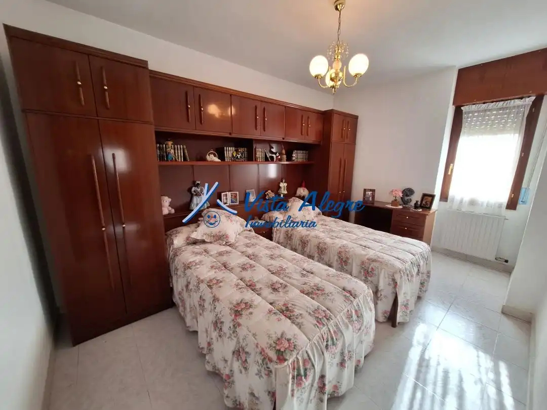 Habitación de Casa o chalet en venta en Gimileo con Calefacción, Terraza y Trastero