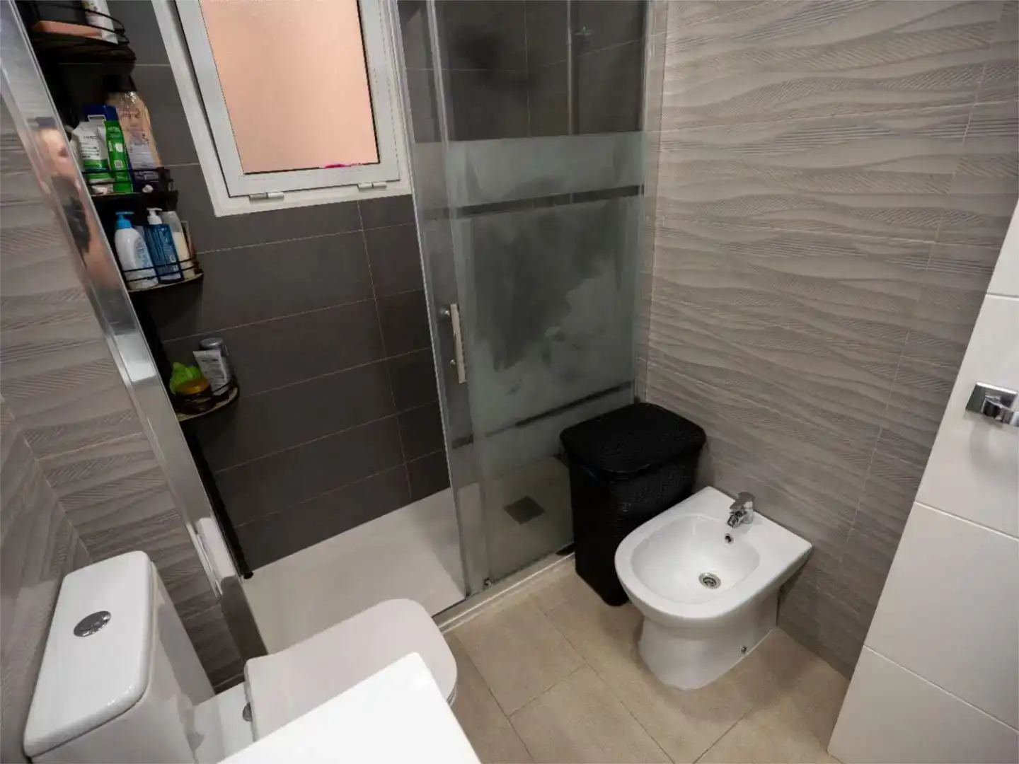 Bany de Pis en venda en Torrevieja amb Aire condicionat, Piscina i Balcó