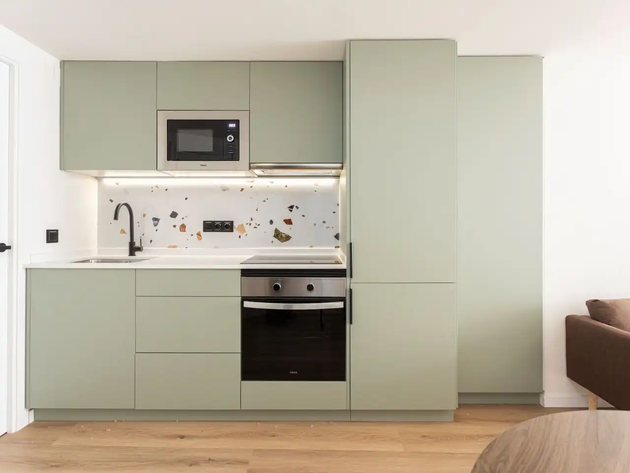 Cocina de Local en venta en Barcelona con Aire acondicionado, Calefacción y Terraza