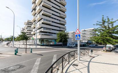 Exterior view of Premises for sale in  Granada Capital