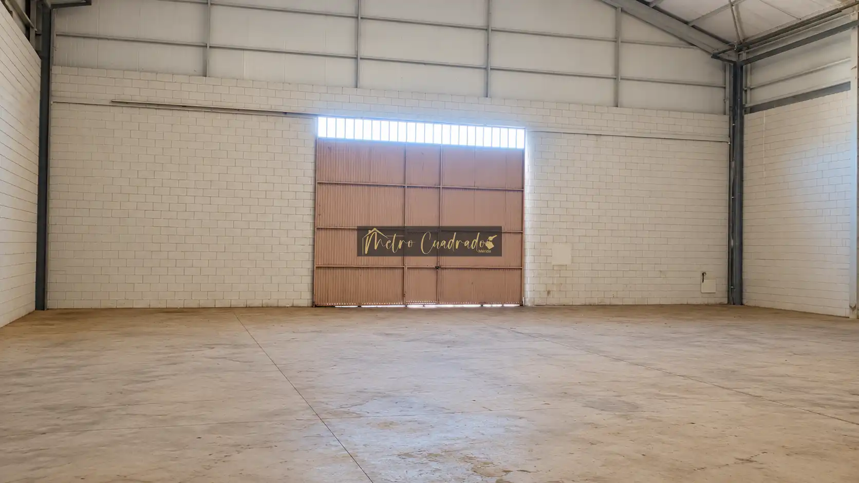 Nave industrial de alquiler en Mérida