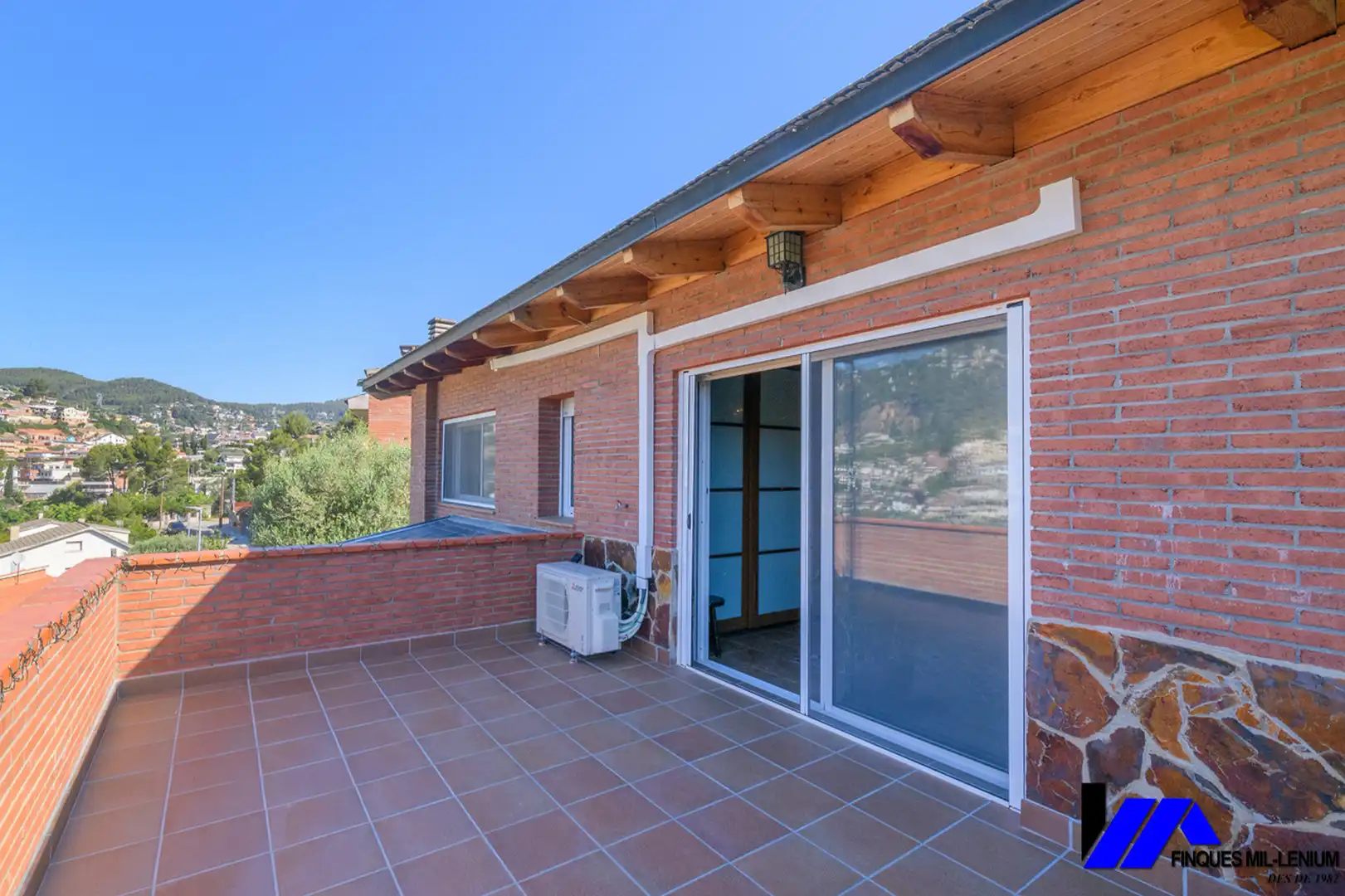Terraza de Casa o chalet en venta en Vallirana con Aire acondicionado, Calefacción y Jardín privado