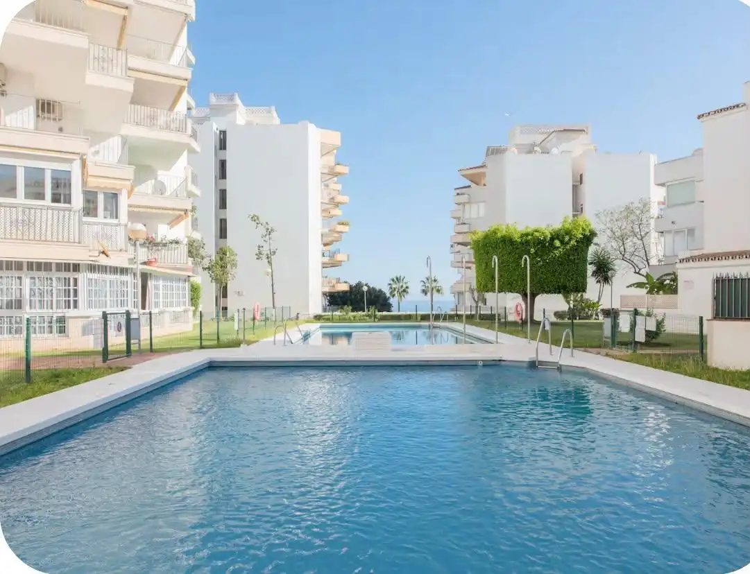 Piscina de Apartament de lloguer en Marbella amb Aire condicionat, Calefacció i Terrassa