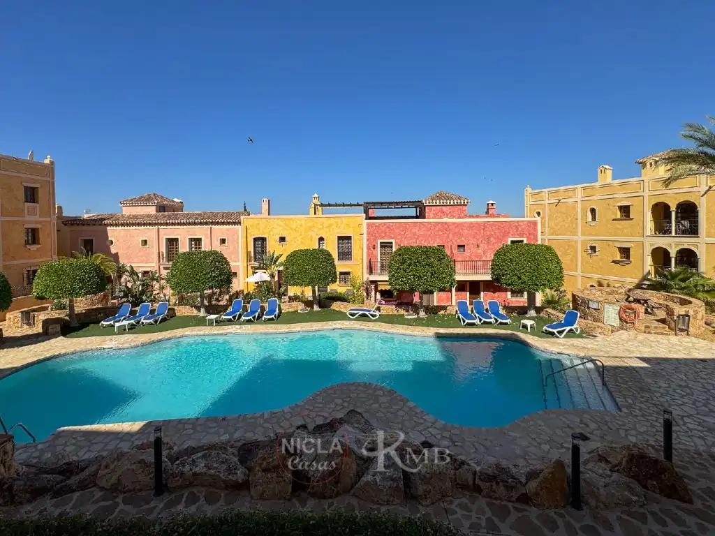 Piscina de Apartamento en venta en Cuevas del Almanzora con Aire acondicionado, Terraza y Amueblado