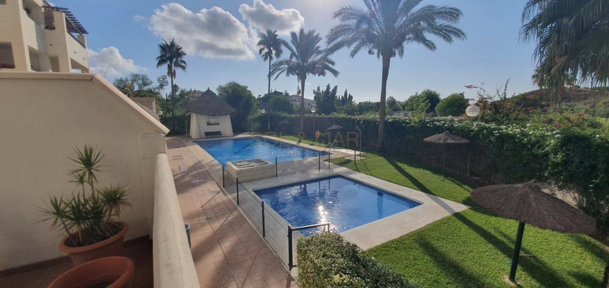 Jardí de Pis en venda en Benalmádena amb Aire condicionat, Terrassa i Piscina comunitària
