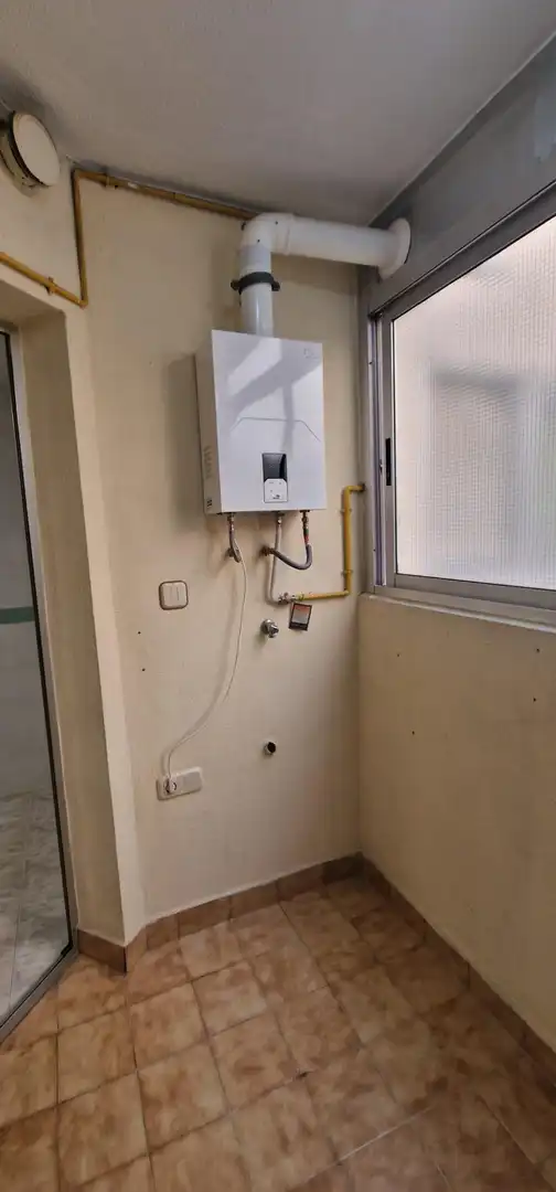 Baño de Piso en venta en Aldaia con Aire acondicionado y Balcón