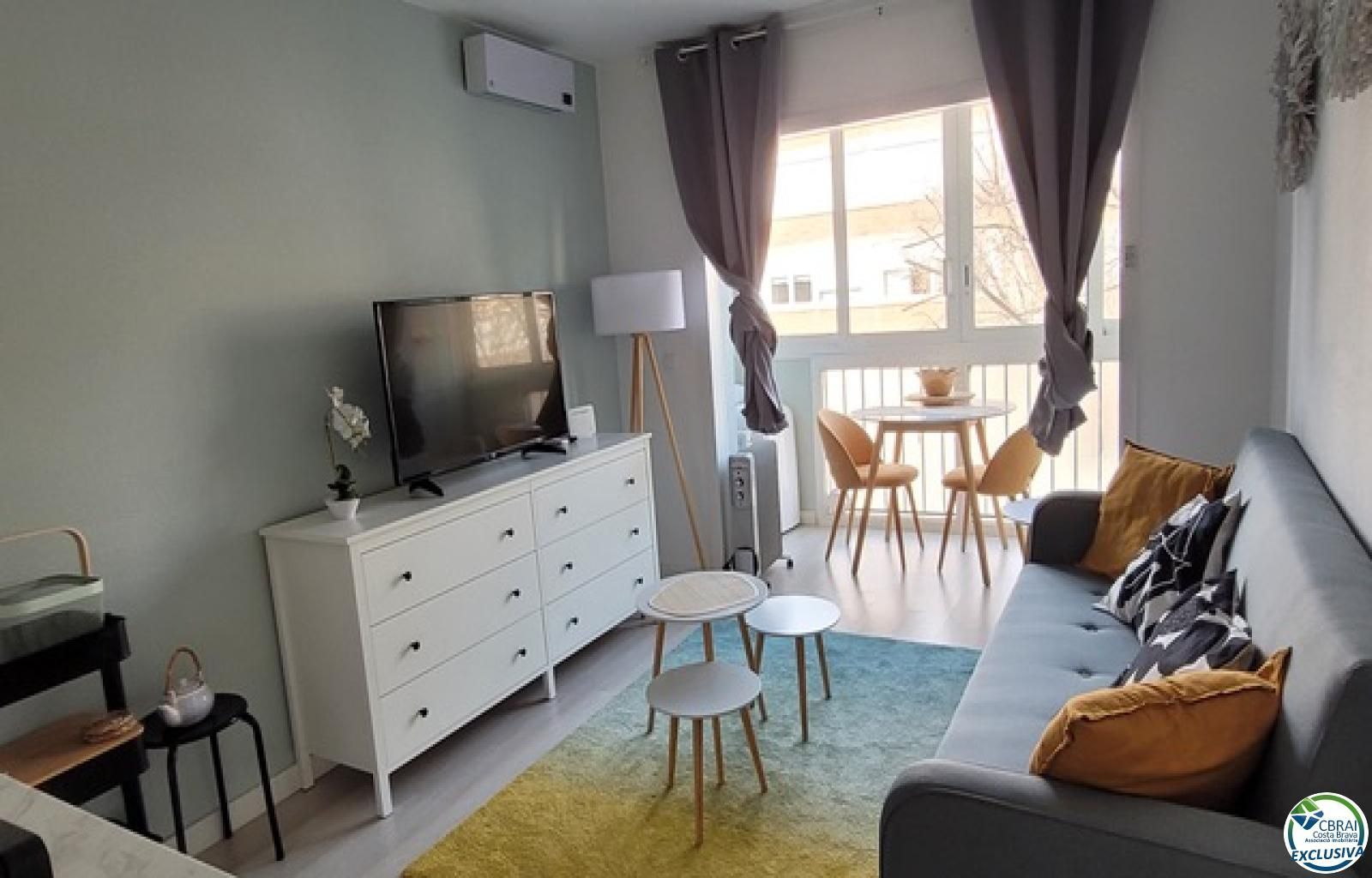 Living room of Study for sale in Roses  with Furnished