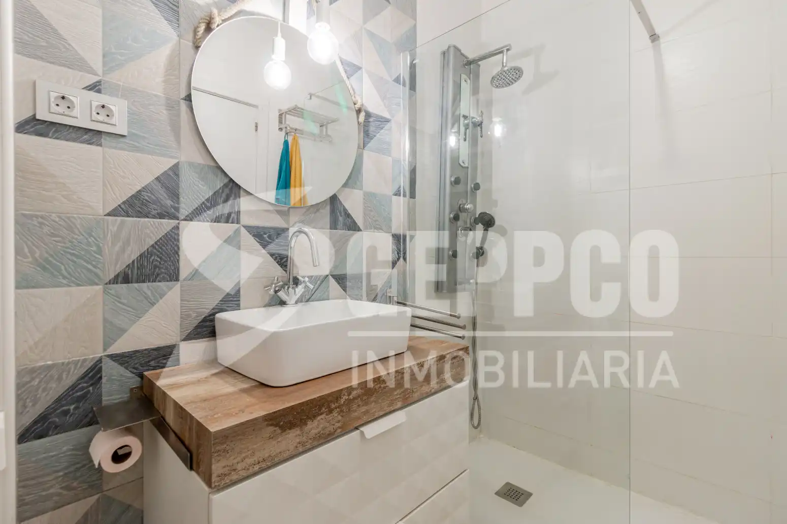 Bathroom of Flat for sale in San Agustín del Guadalix  with Heating