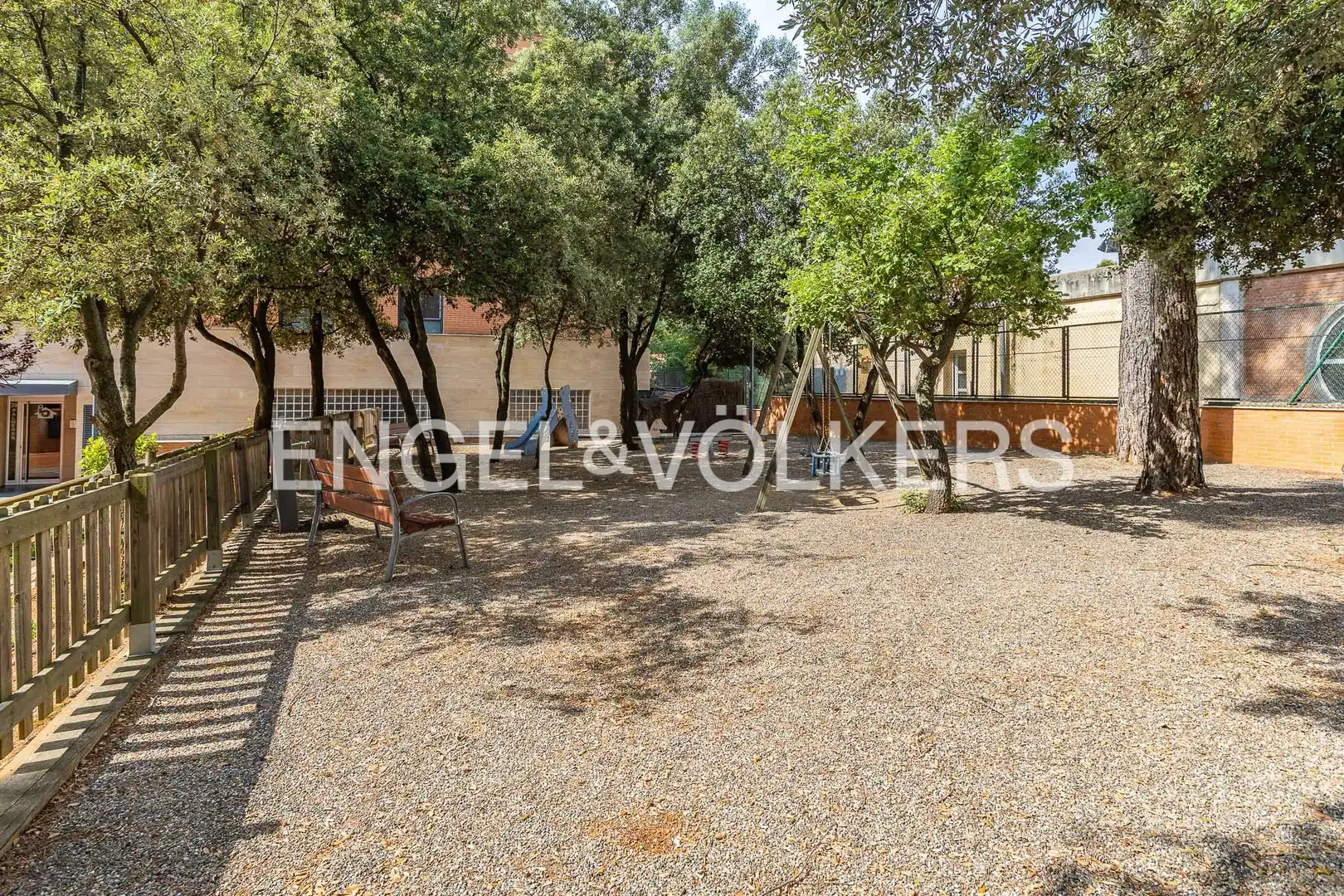 Piso en venta en Sabadell con Aire acondicionado, Calefacción y Jardín privado