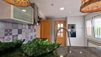 Kitchen of Single-family semi-detached for sale in Girona Capital  with Air Conditioner and Terrace