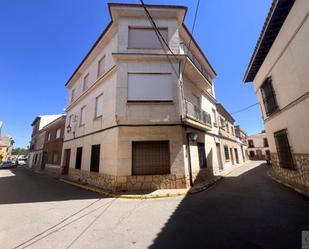 Exterior view of Building for sale in Consuegra
