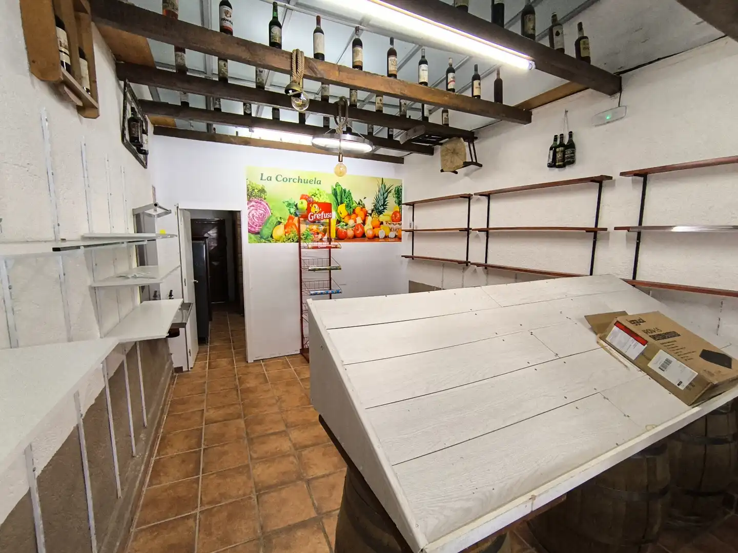 Local en venda en Valoria la Buena amb Moblat