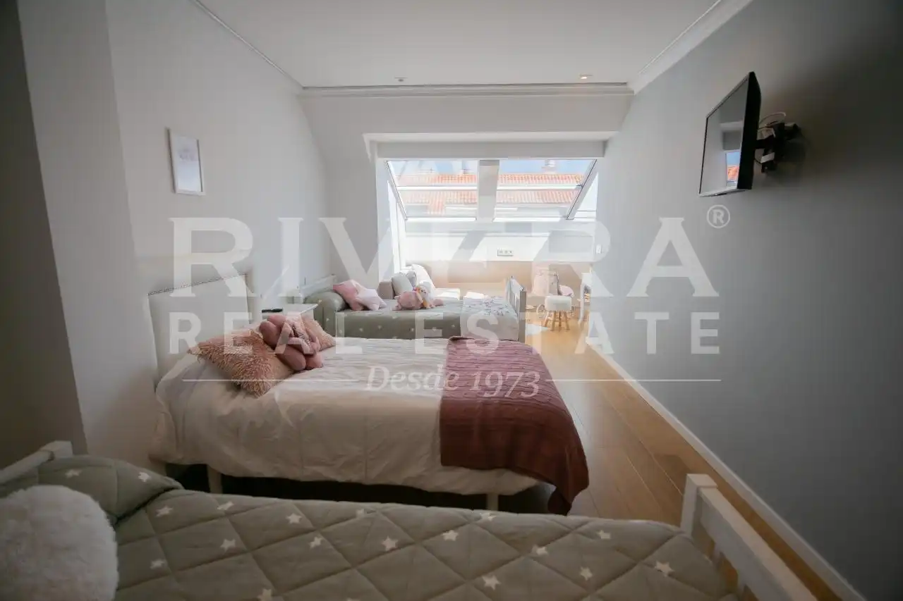Bedroom of Duplexes for sale in Nigrán  with Heating, Parquet flooring and Storage room