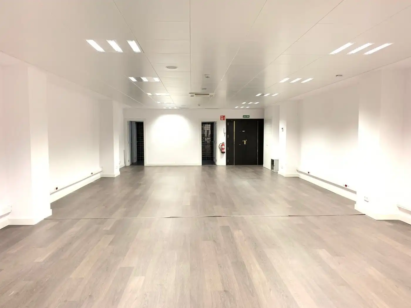 Oficina de alquiler en N/A, Sants