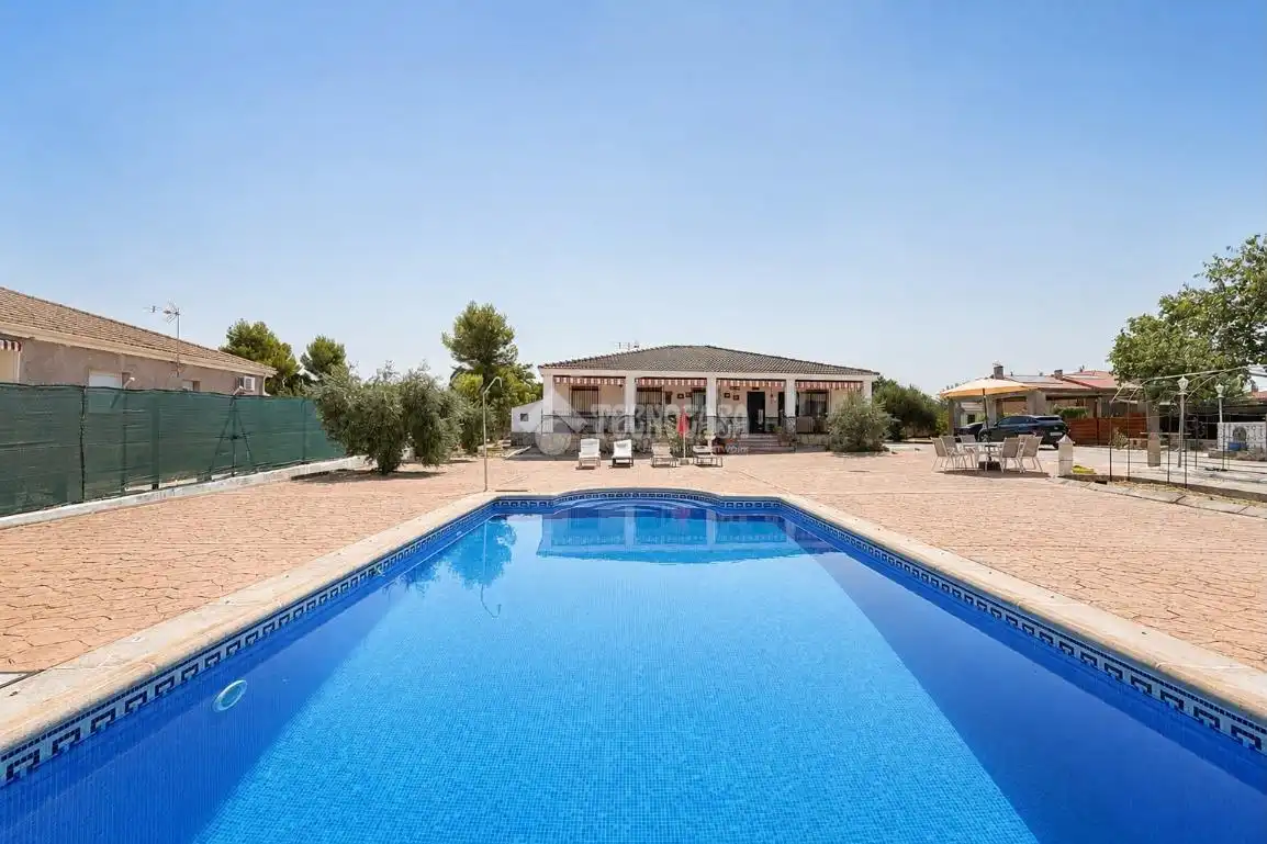 Casa in vendita a Borox, imagen 2