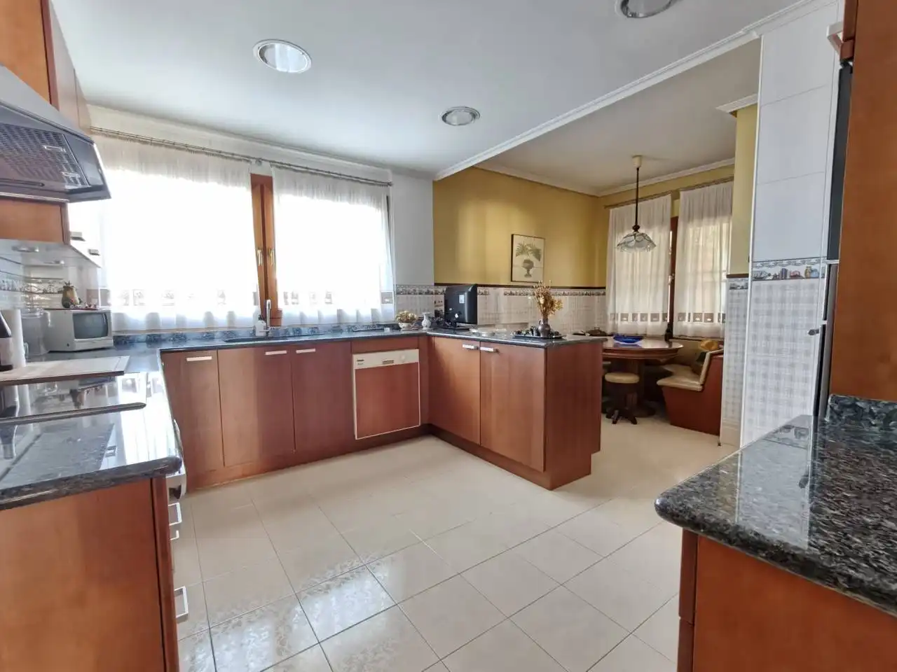 Detached house with garden for sale in Calle Negurigane, imagen 18