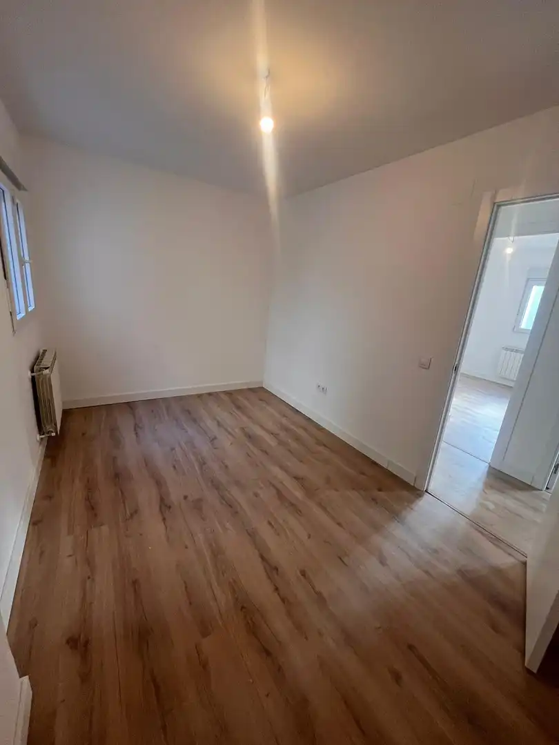 Flat for sale in Móstoles  with Air Conditioner and Heating