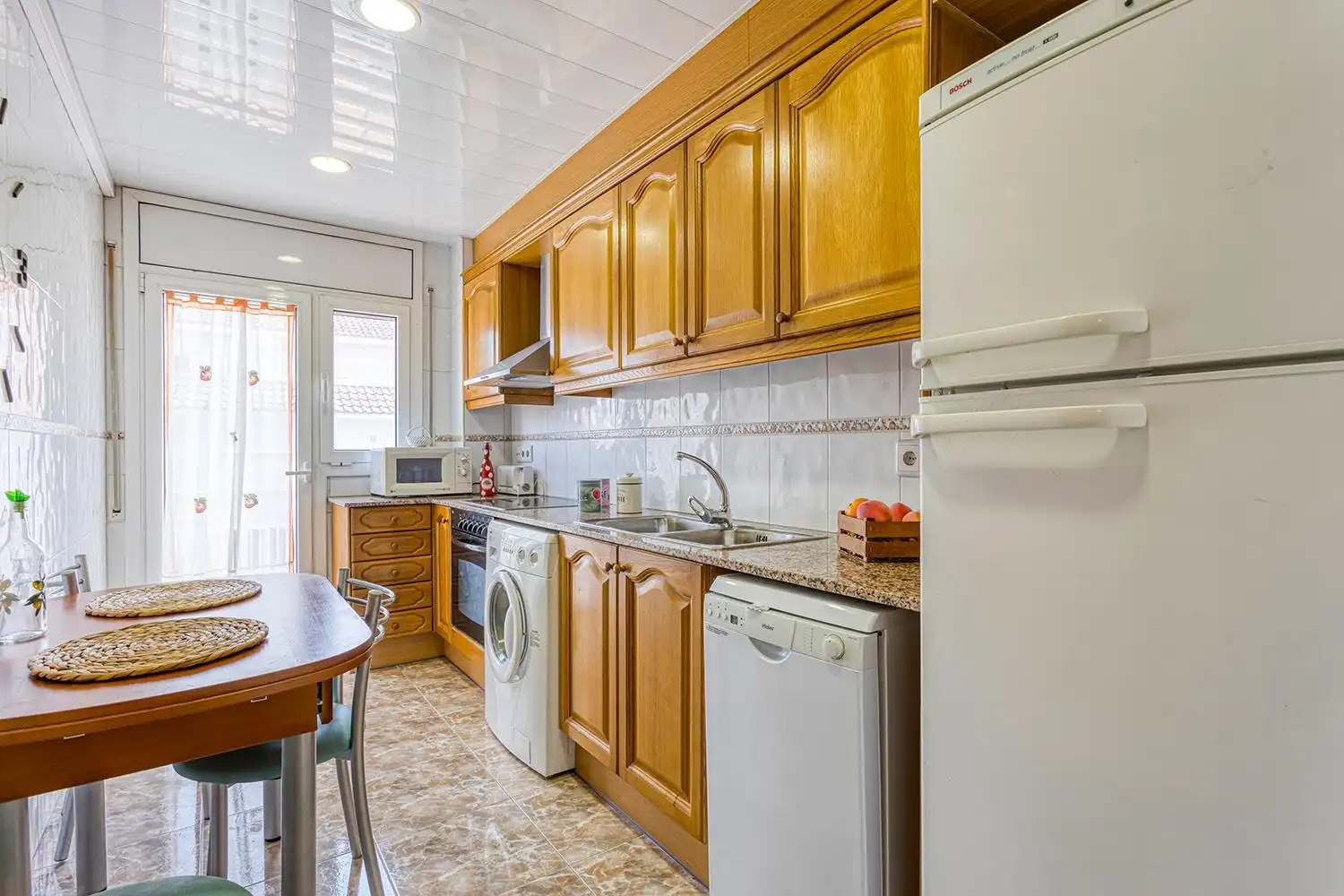 Cocina de Dúplex en venta en Vilanova del Camí con Aire acondicionado, Calefacción y Terraza