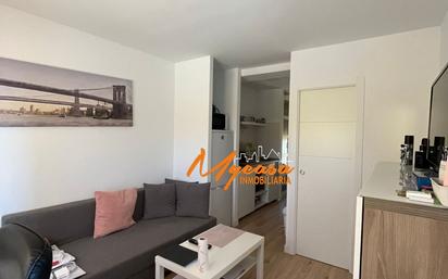 Living room of Apartment to rent in Villaviciosa de Odón  with Heating, Terrace and Furnished