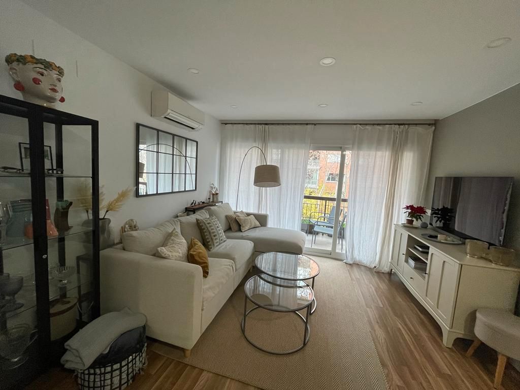Sala de estar de Piso de alquiler en  Madrid Capital con Aire acondicionado, Calefacción y Terraza