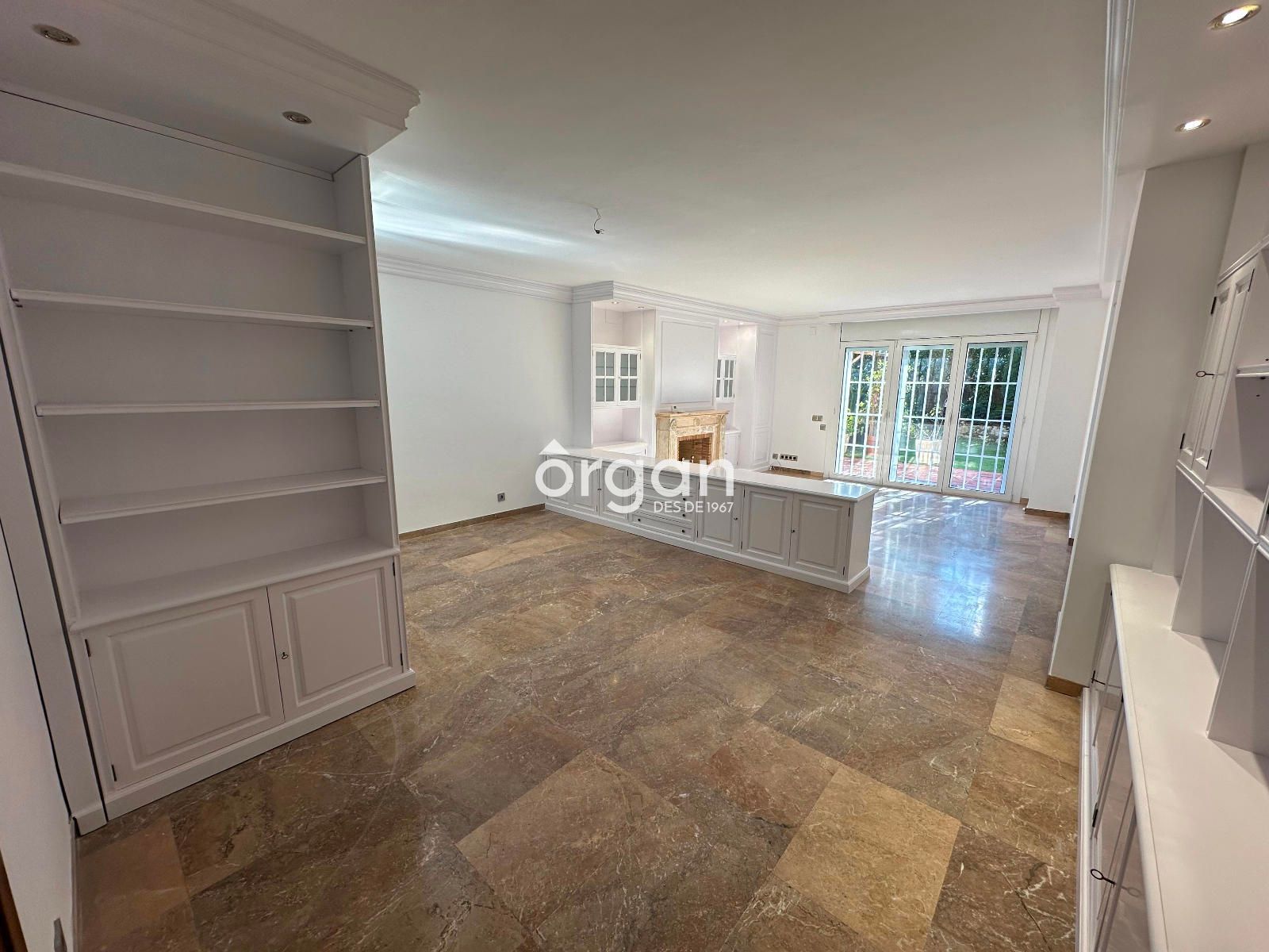 Single-family semi-detached to rent in L'Eixample