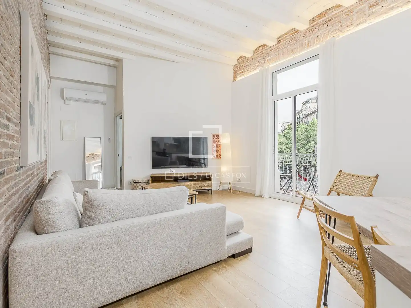 Sala de estar de Piso en venta en Barcelona con Aire acondicionado, Calefacción y Parquet