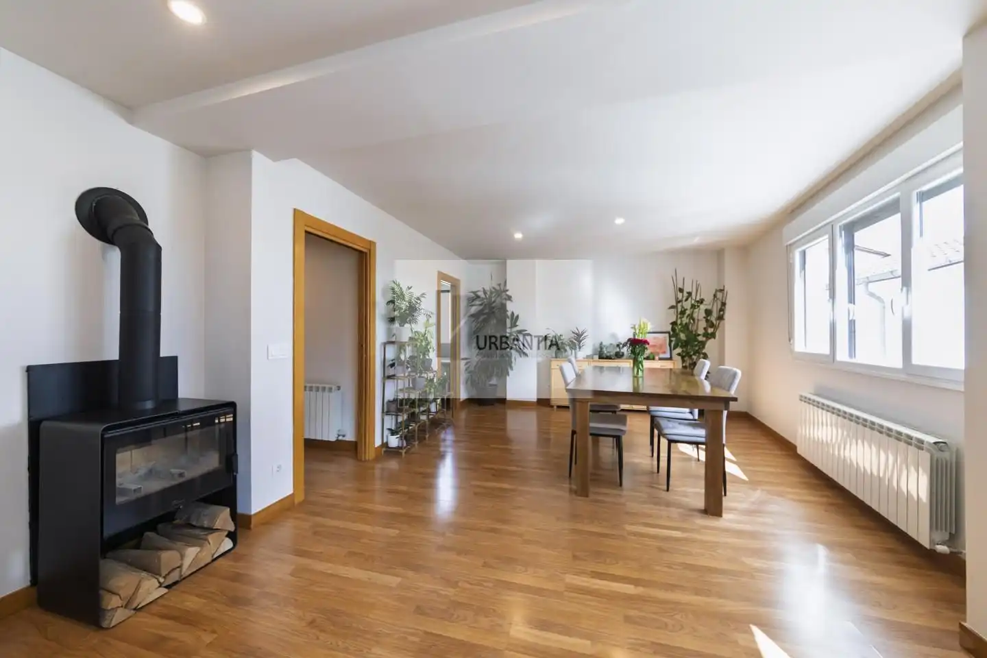 Living room of Flat for sale in Iza / Itza  with Heating, Parquet flooring and Storage room