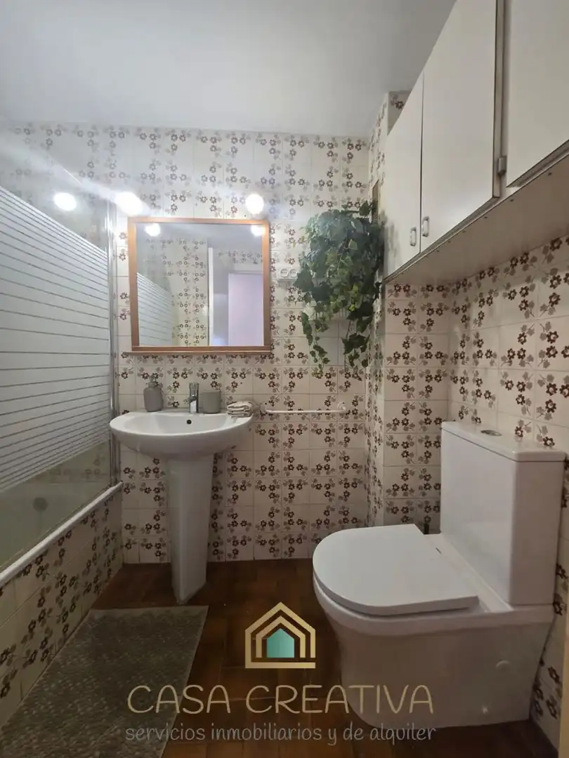 Baño de Piso de alquiler en Valencia con Terraza, Amueblado y Balcón