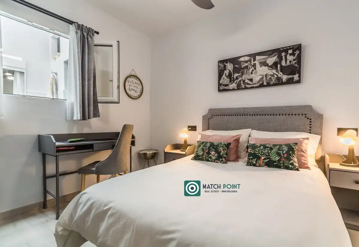 Habitación de Casa adosada en venta en Almuñécar con Amueblado