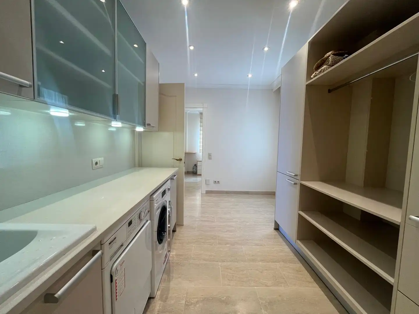 Casa con terraza en venta en Carrer Ildefons Cerdà 4, imagen 11