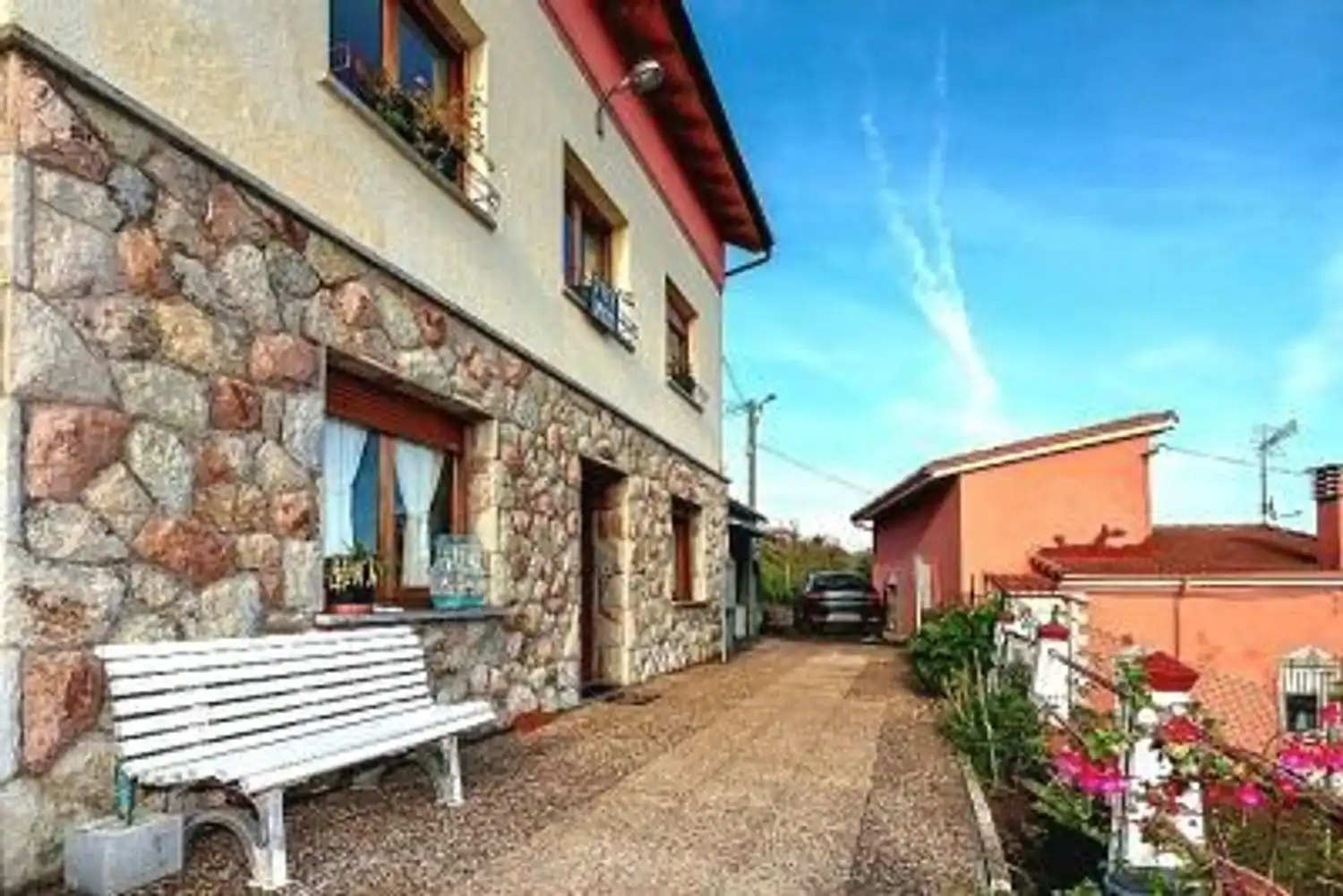 Exterior view of Houses for sale in Bimenes  with Heating, Private garden and Parquet flooring