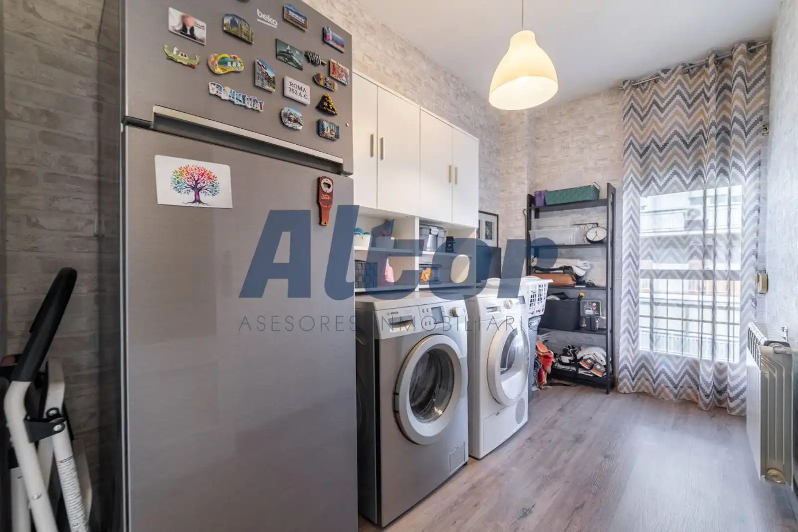 Küche von Dachboden zum Verkauf in Madrid mit Klimaanlage, Heizung und Terrasse
