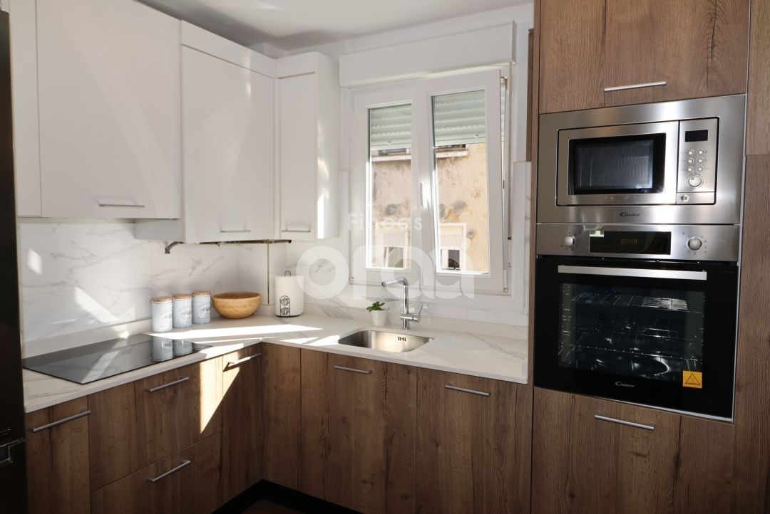 Cocina de Piso en venta en Santurtzi  con Calefacción y Amueblado