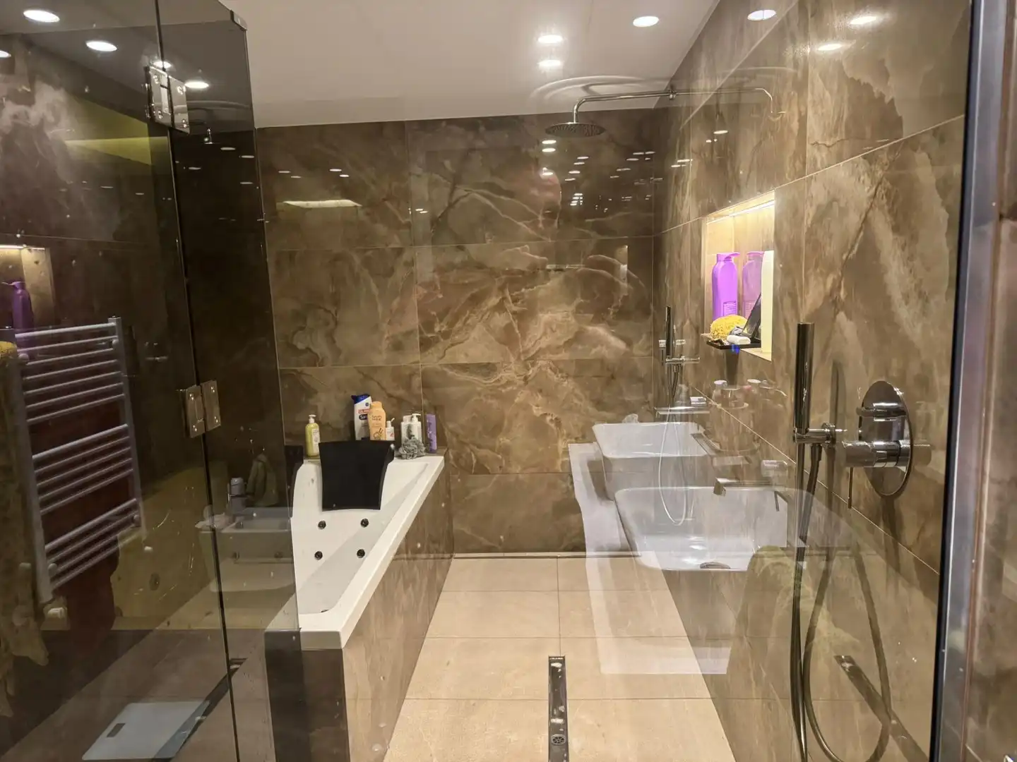 Badezimmer von Haus oder Chalet zum Verkauf in Murcia mit Klimaanlage, Heizung und Parkett