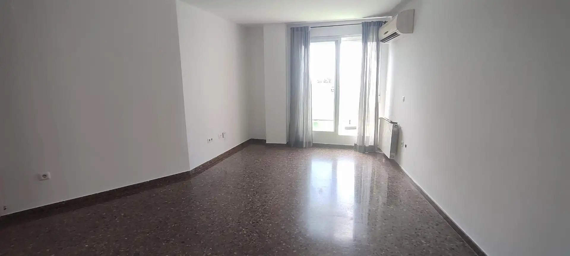 Bedroom of Attic for rent in Torrent  with Heating and Terrace