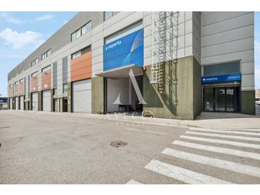 Nau industrial de lloguer a Calle Marie Curie 19