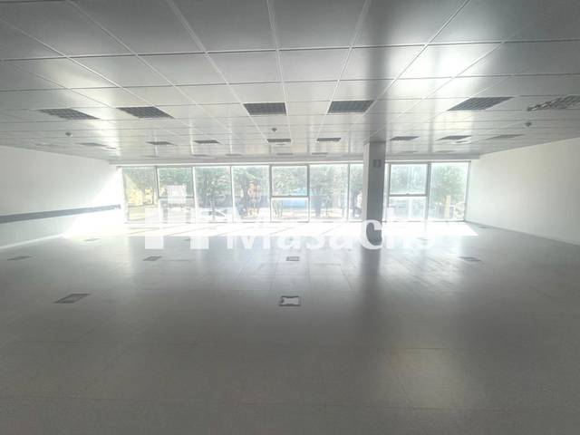 Oficina en Alquiler en Les Fonts