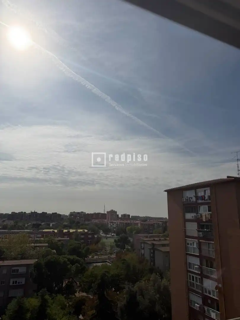 Vista exterior de Pis en venda en Ciudad Lineal