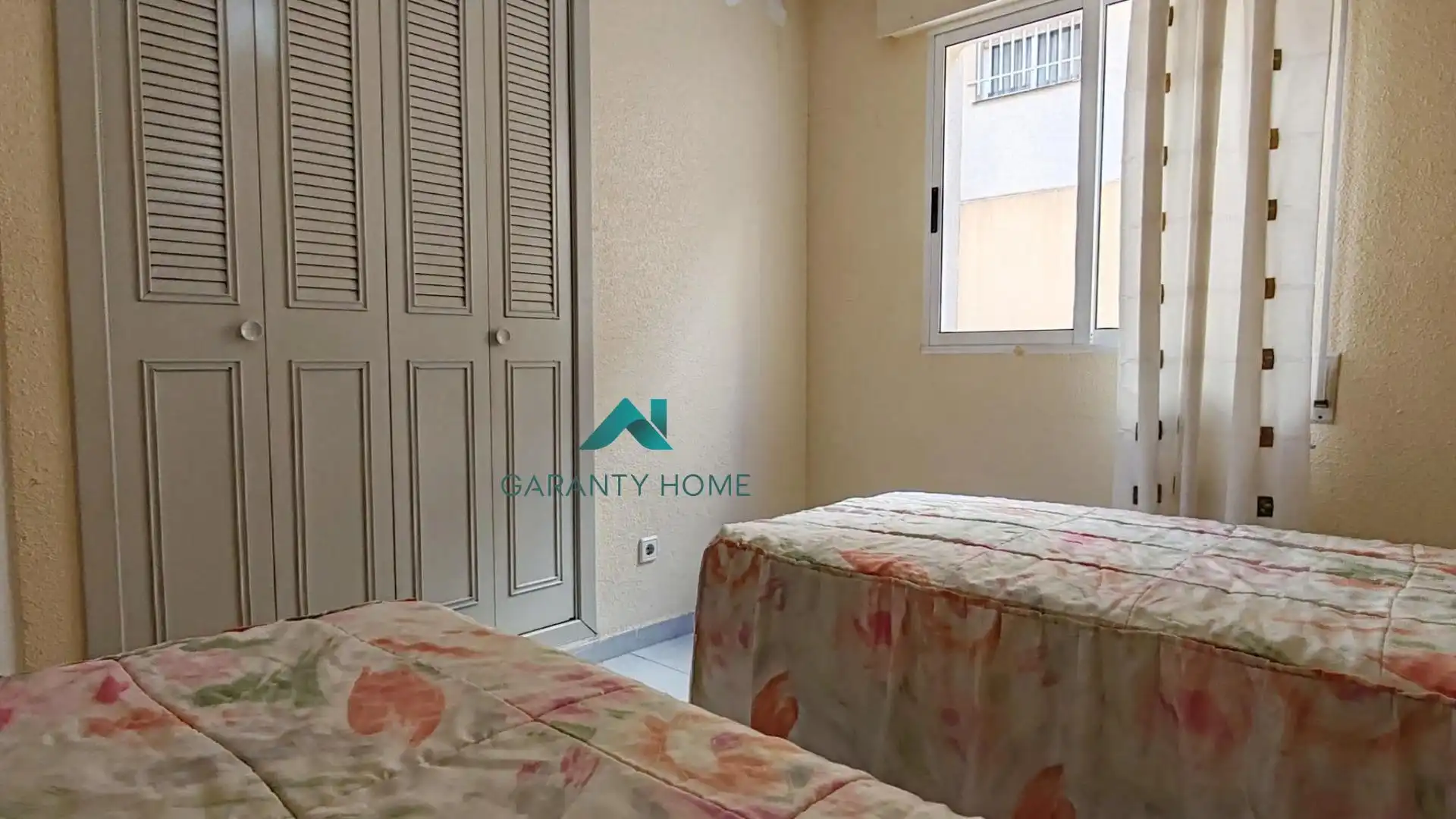 Habitación de Planta baja en venta en La Manga del Mar Menor con Jardín privado, Amueblado y Balcón