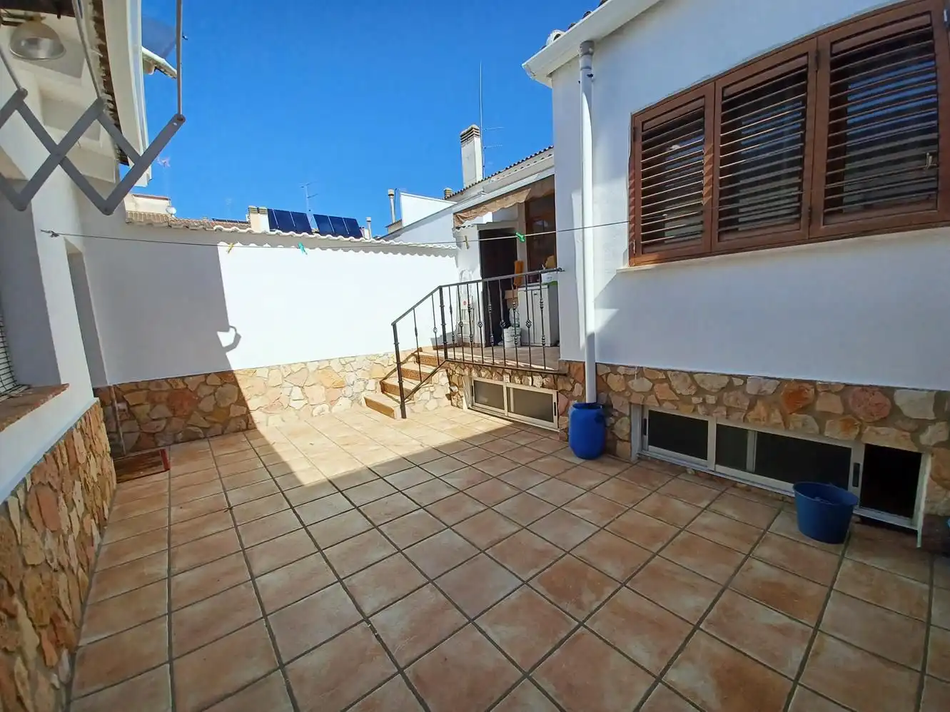 Adossat amb jardí en venda a La Roda, imagen 4