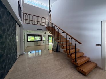 Villa mit Pool zur Miete in Norte-Sierra