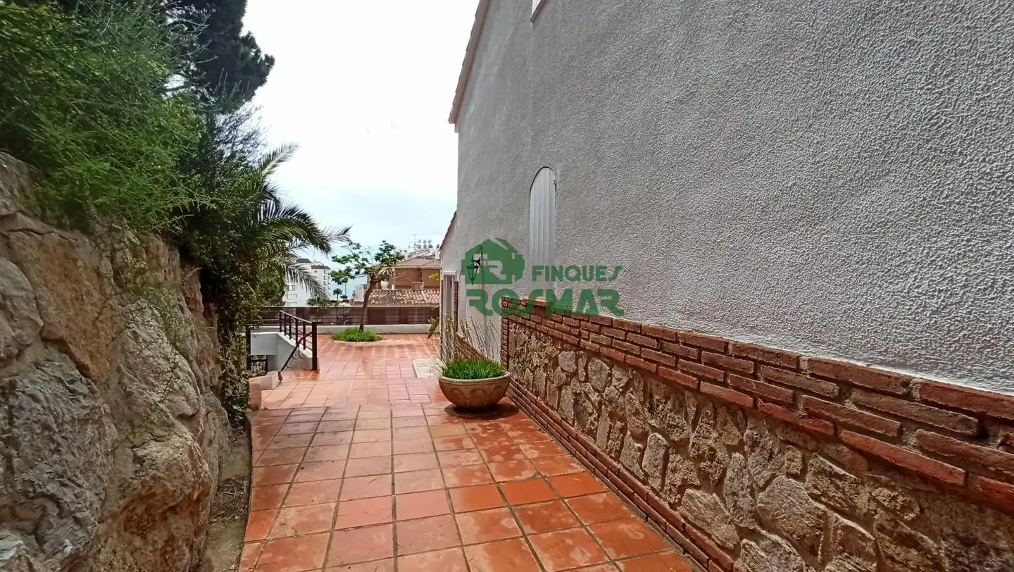 Casa amb piscina en venda a Fenals, imagen 31