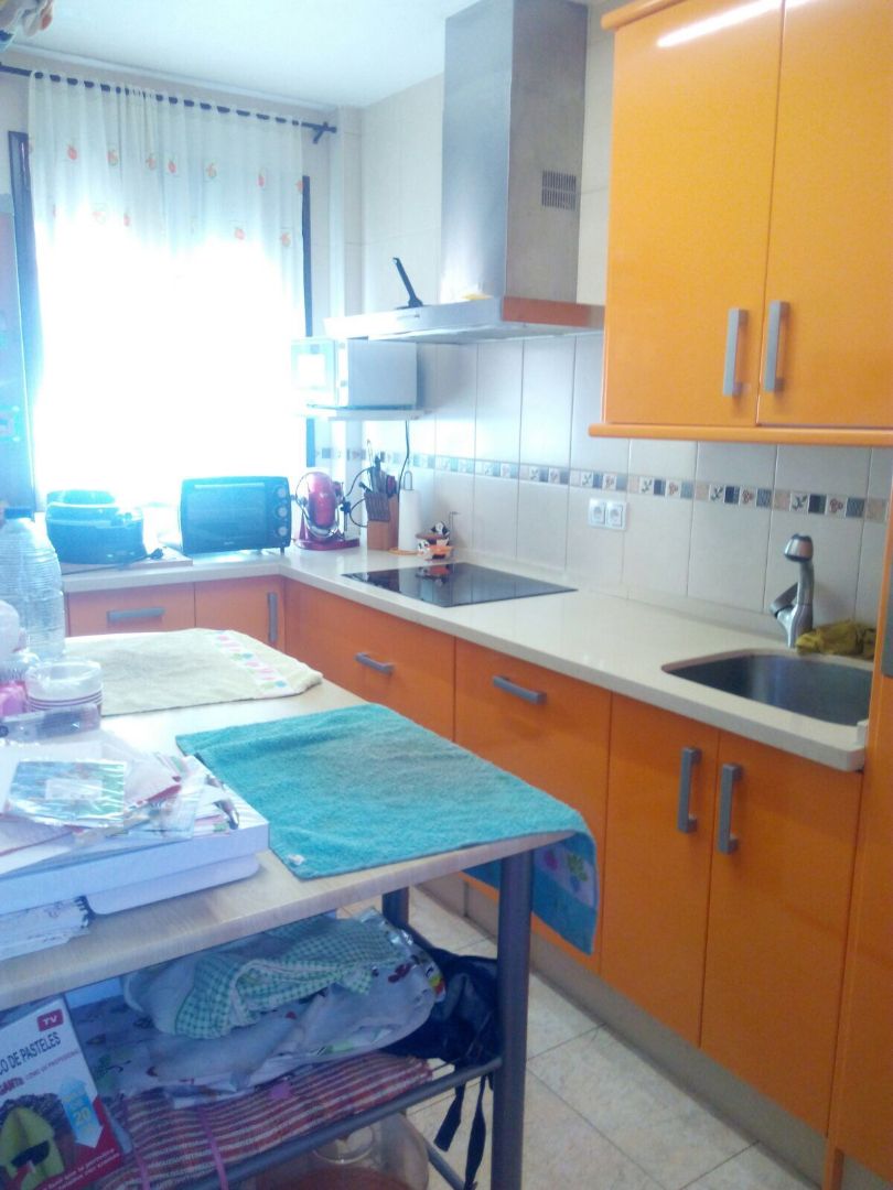 Casa adosada en venta en Calle Primero de Mayo