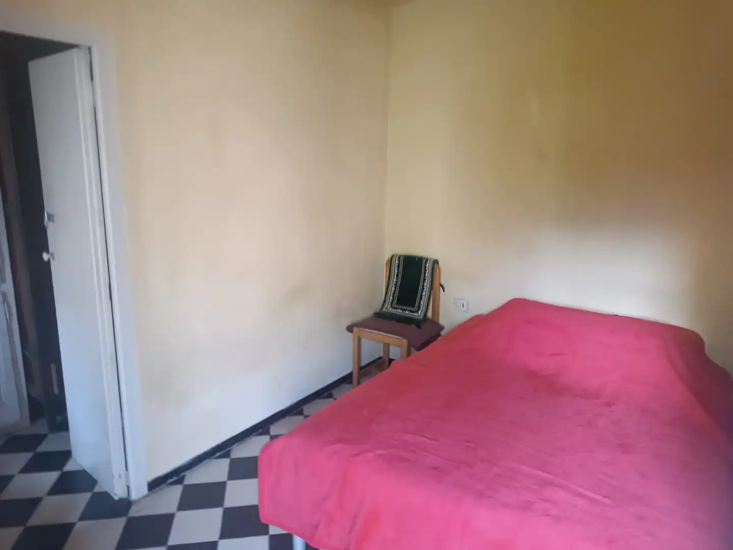 Dormitori de Pis en venda en Anglès amb Calefacció, Terrassa i Traster