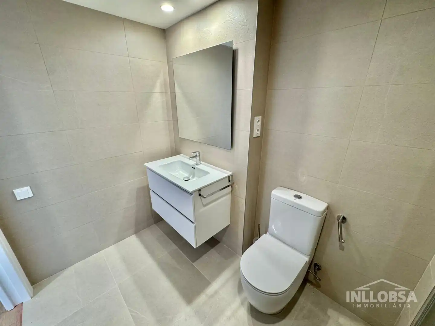 Baño de Ático de alquiler en Manresa con Aire acondicionado, Calefacción y Terraza